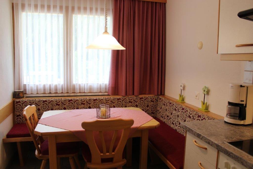 Haus Sprecher Самнаун Екстериор снимка